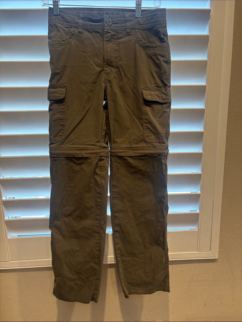 Boy Scout Boys Olive Green Zip-Off Cargo Pants. Youth Size 12